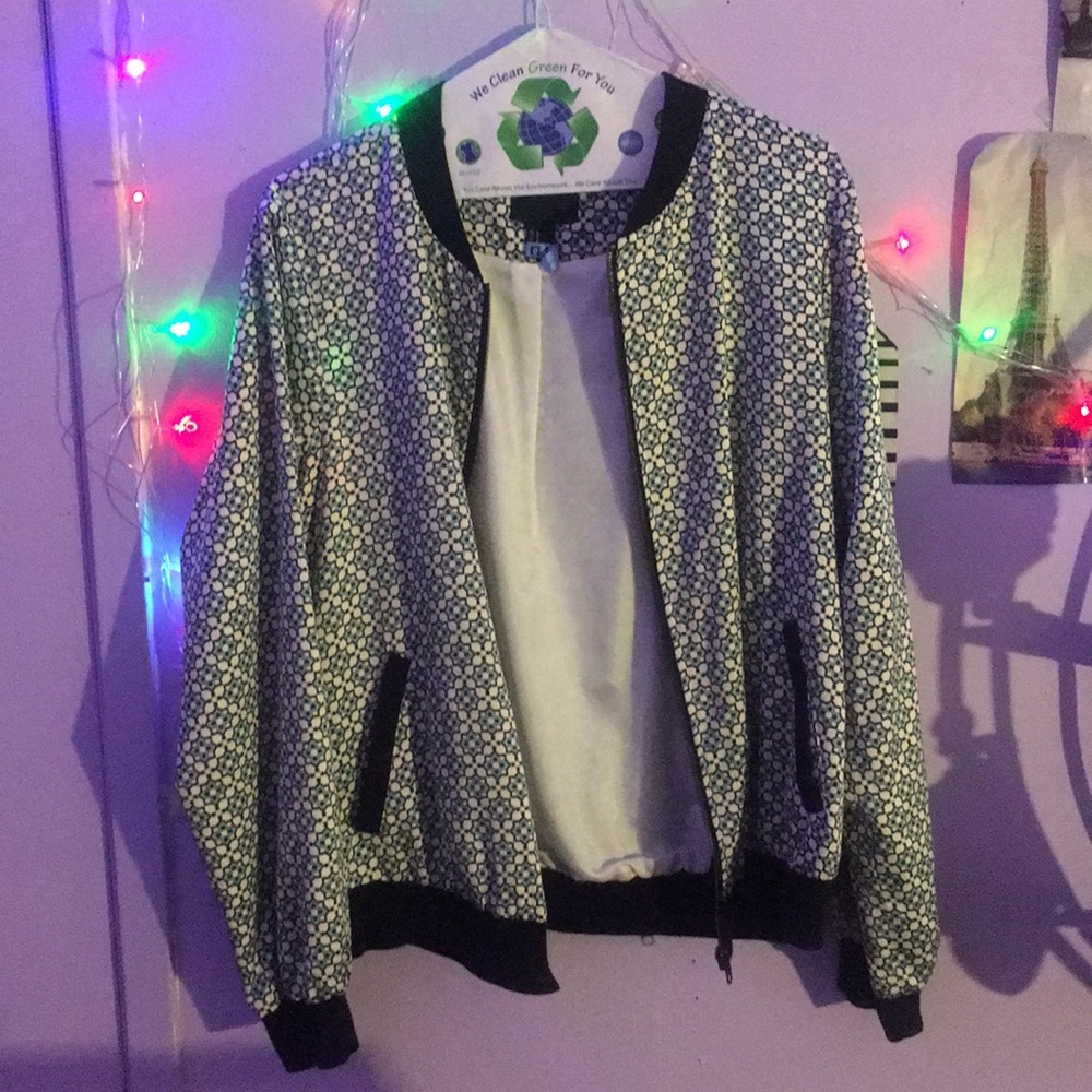 Jacket - Picture 2 of 3